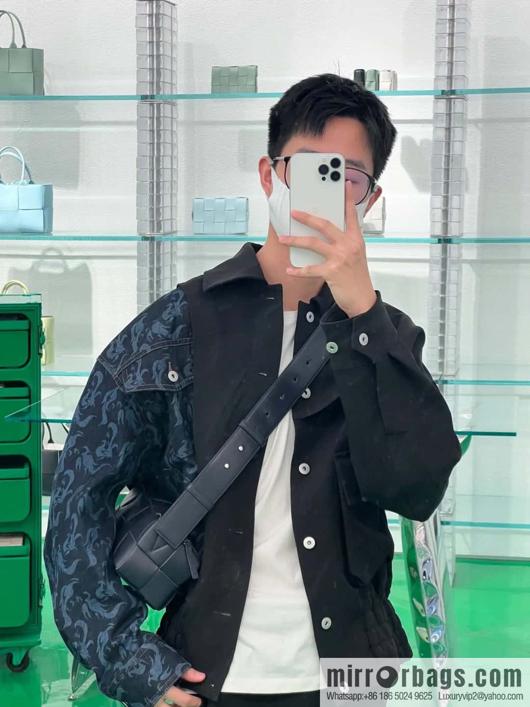 B Unisex same BRICK CASSETTE long shoulder strap series crossbody bag shoulder backpack model; 729251 black