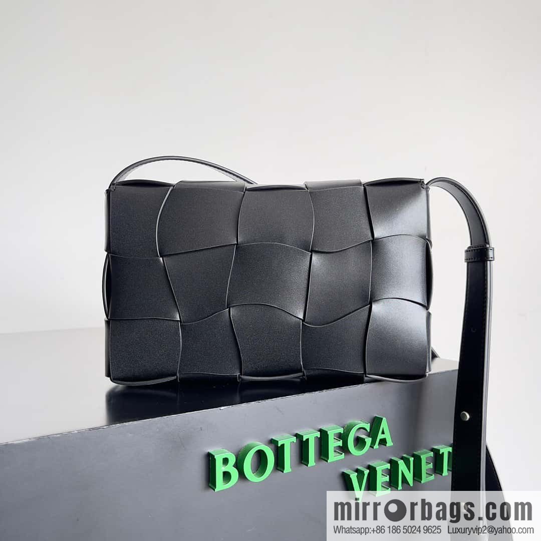 Bv new cassette wavy shape, shoulder backpack model; 755161 black