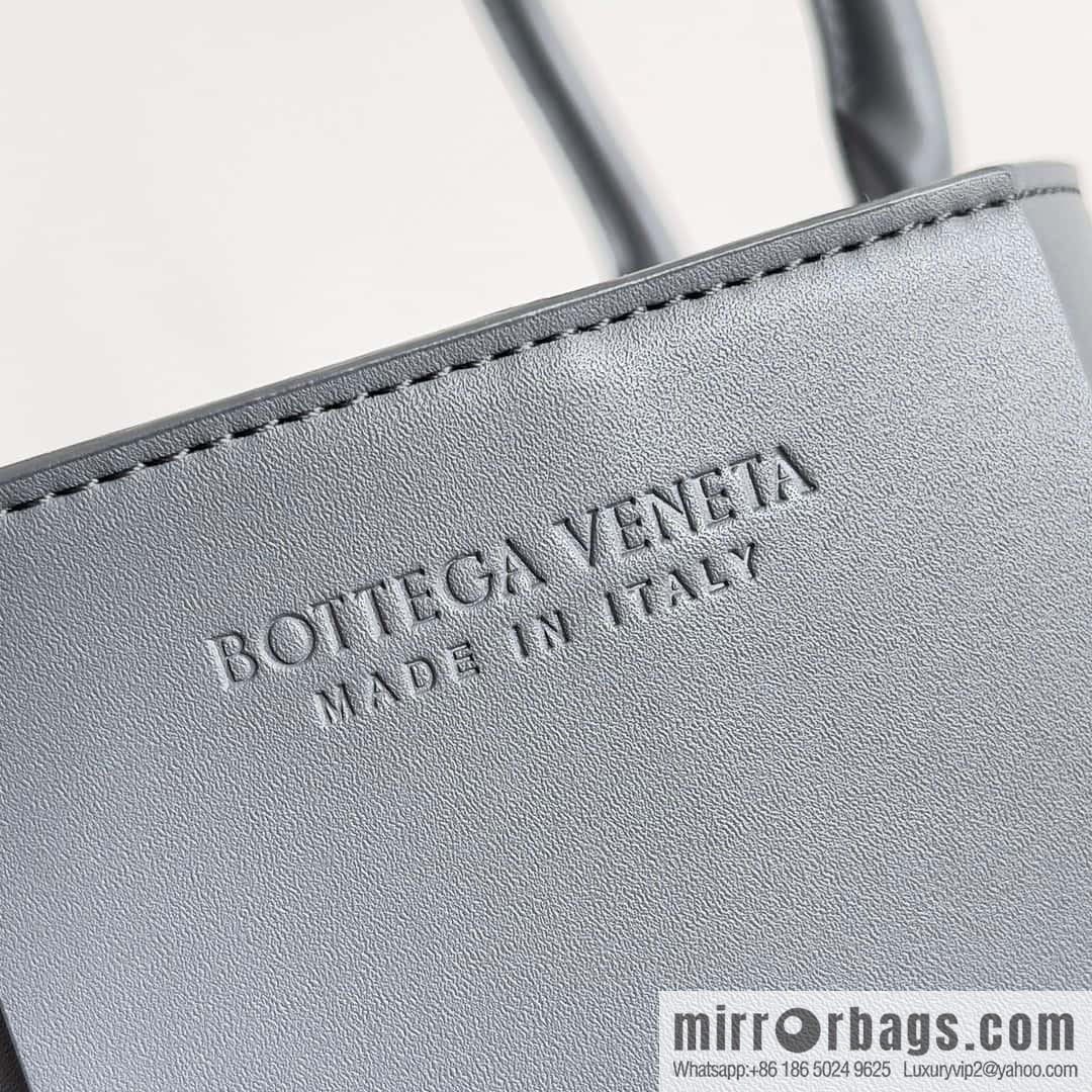 38Cm small four grid B home 2023 early spring new Arco Tote clutch bag model; 729244 Intreccio woven leather (fabric) tote handbag