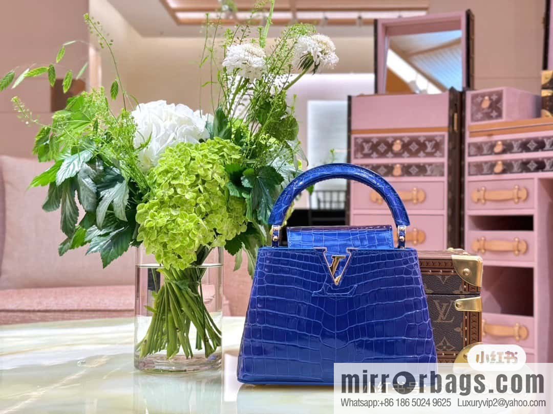 [Boutique‑grade] M48865 blue, crocodile pattern full leather cap that English series Capucines BB handbag