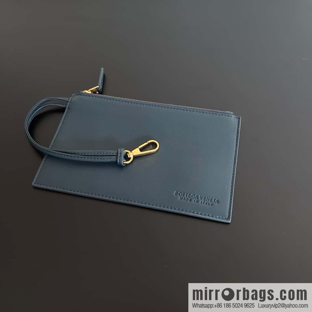 BV Mini Cabat Limited Edition mini vegetable basket BAG model; 709464 blue