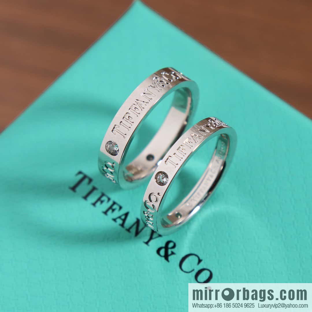 [Single] New ☑️ Tiffany & Co ® series three-diamond letter ring, wide version 4mm narrow version 3mm