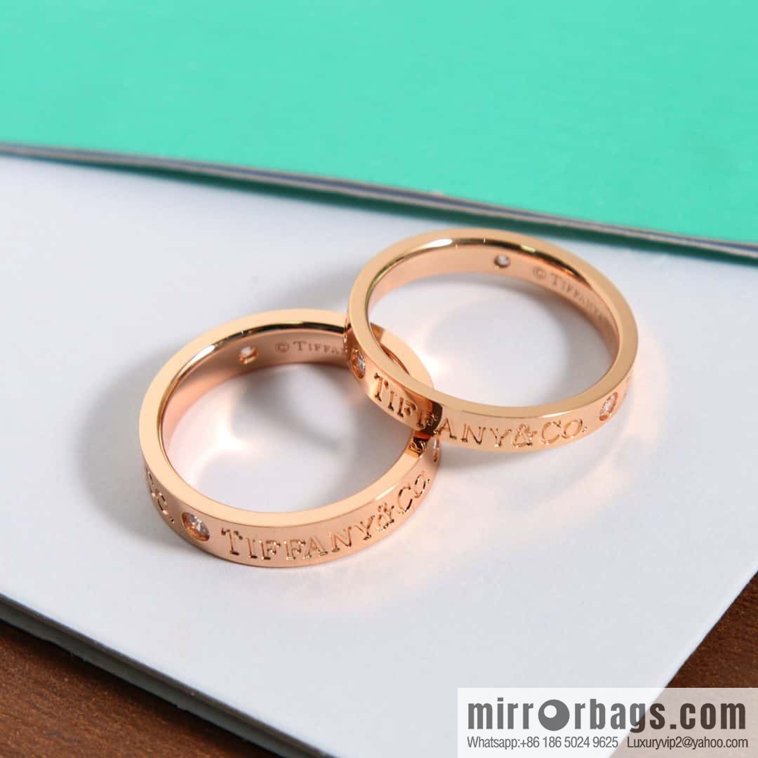 [Single] New ☑️ Tiffany & Co ® series three-diamond letter ring, wide version 4mm narrow version 3mm
