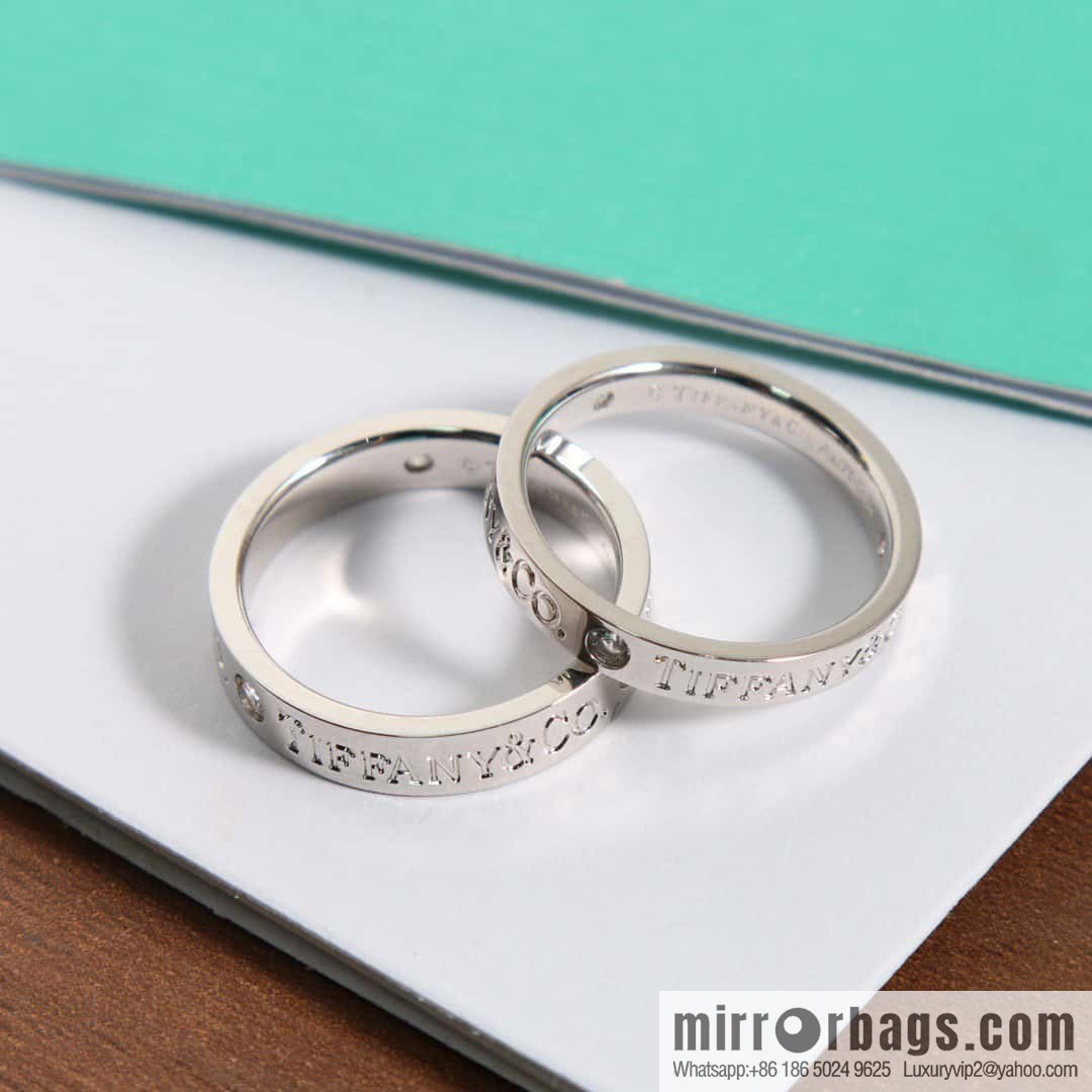 [Single] New ☑️ Tiffany & Co ® series three-diamond letter ring, wide version 4mm narrow version 3mm