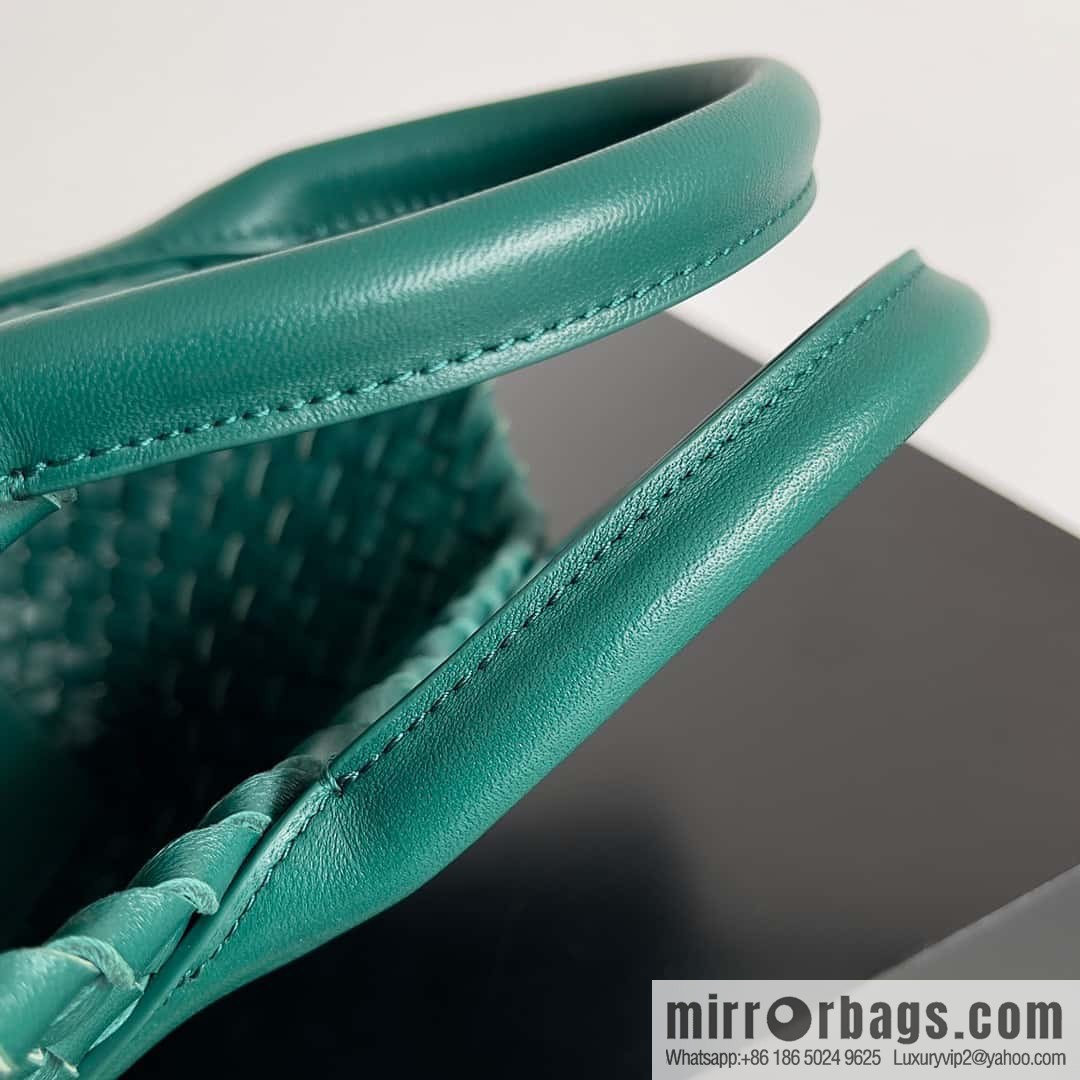 BV Mini Cabat limited edition mini vegetable basket model number: 709464