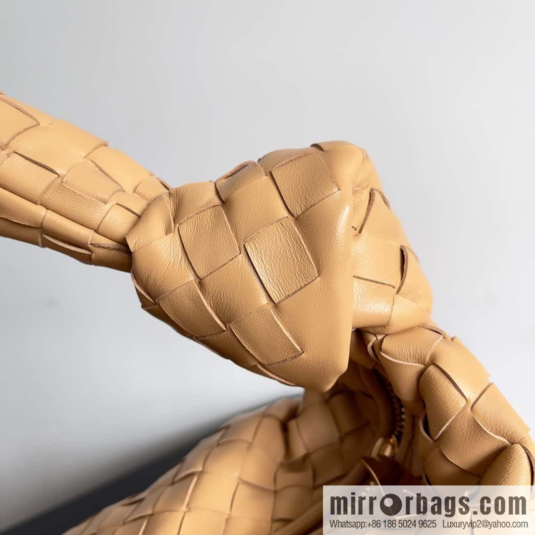 Bottega Veneta Jodie Bag Model #600261L