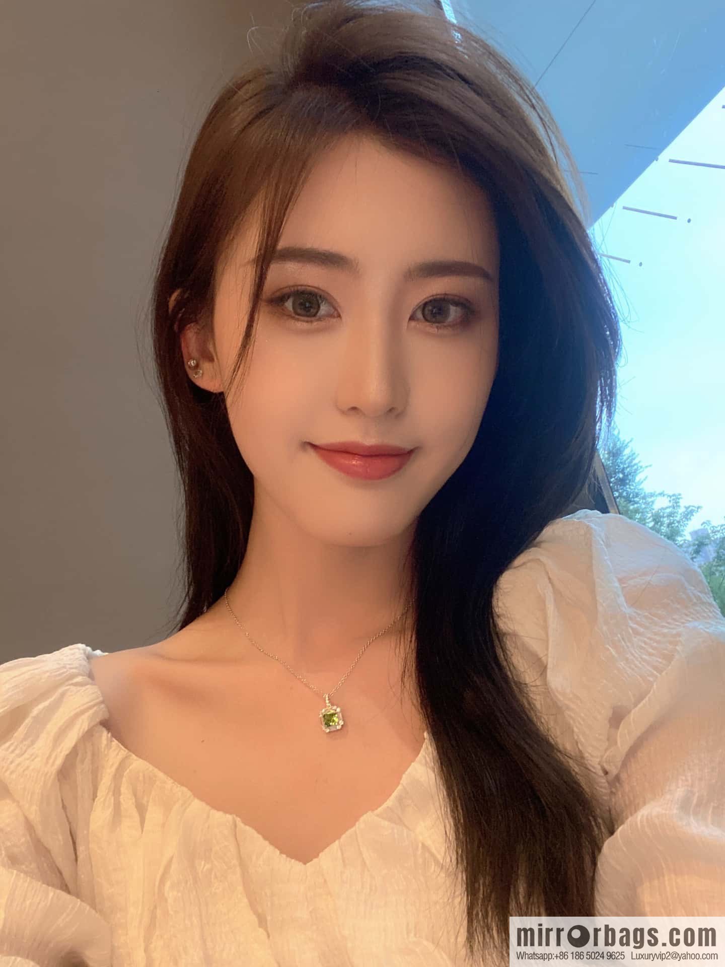 ❗️New ❗️ New ☑️ TIFFANY & Co. Tiffany Square Green Diamond Necklace