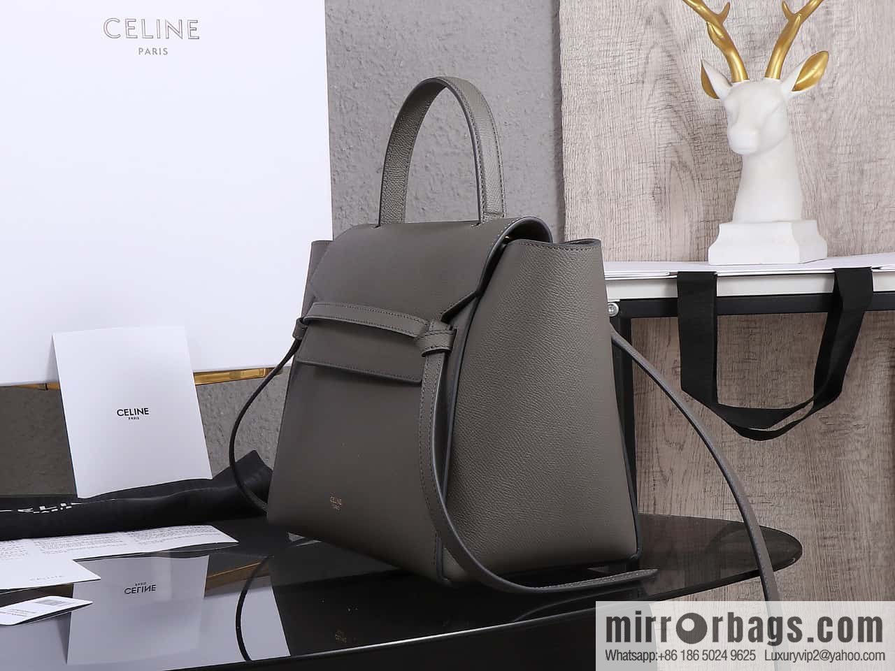 [Premium quality, original leather] CELINE BELT MICRO medium grained calfskin handbag 175520