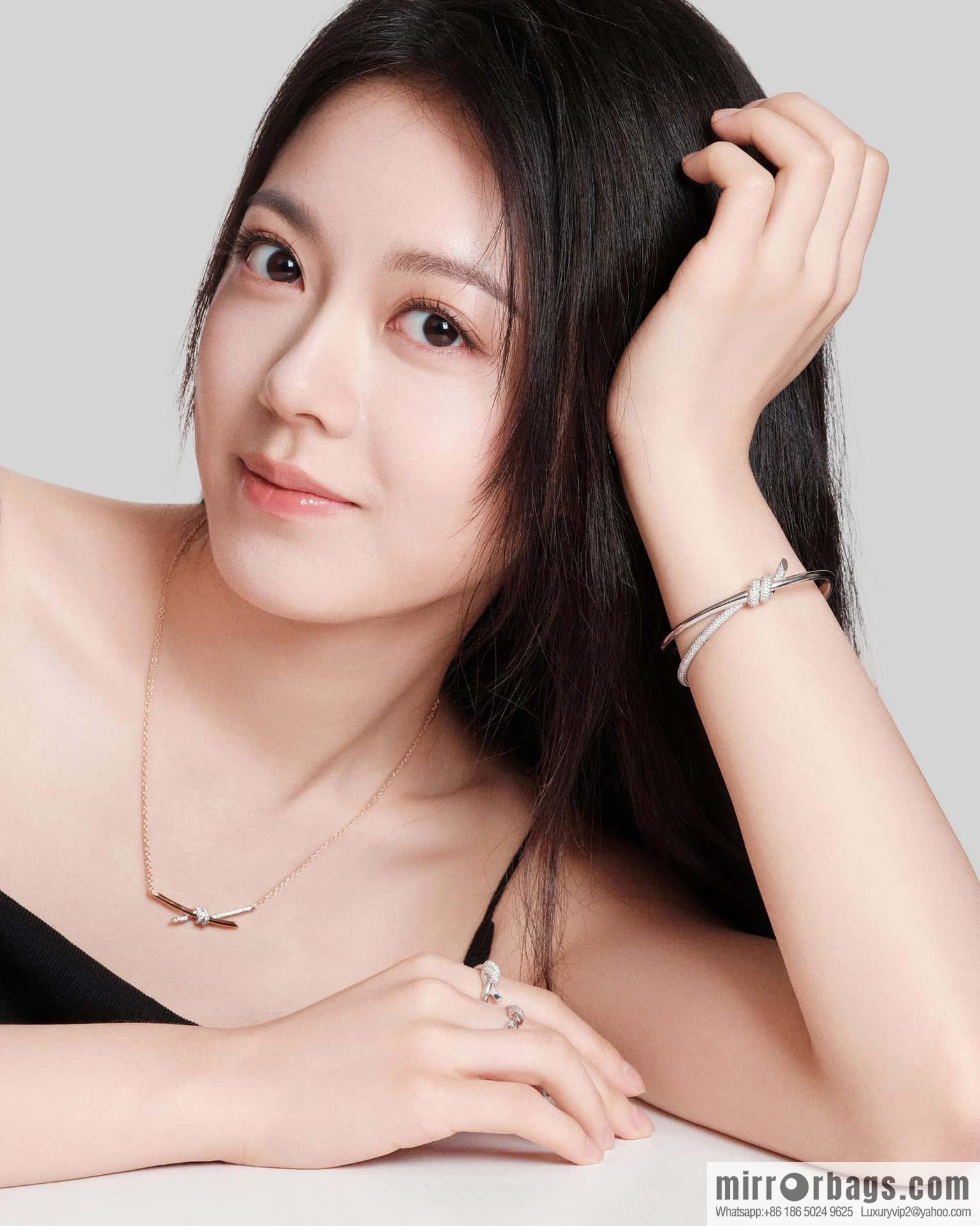 ❤️ TIFFANY & Co. Tiffany Knot Series Two-Color Gold Diamond Necklace