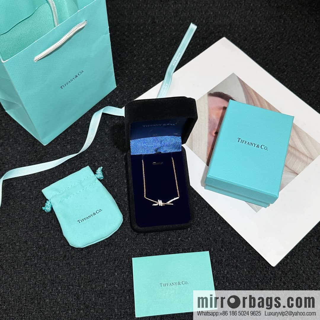 ❤️ TIFFANY & Co. Tiffany Knot Series Two-Color Gold Diamond Necklace