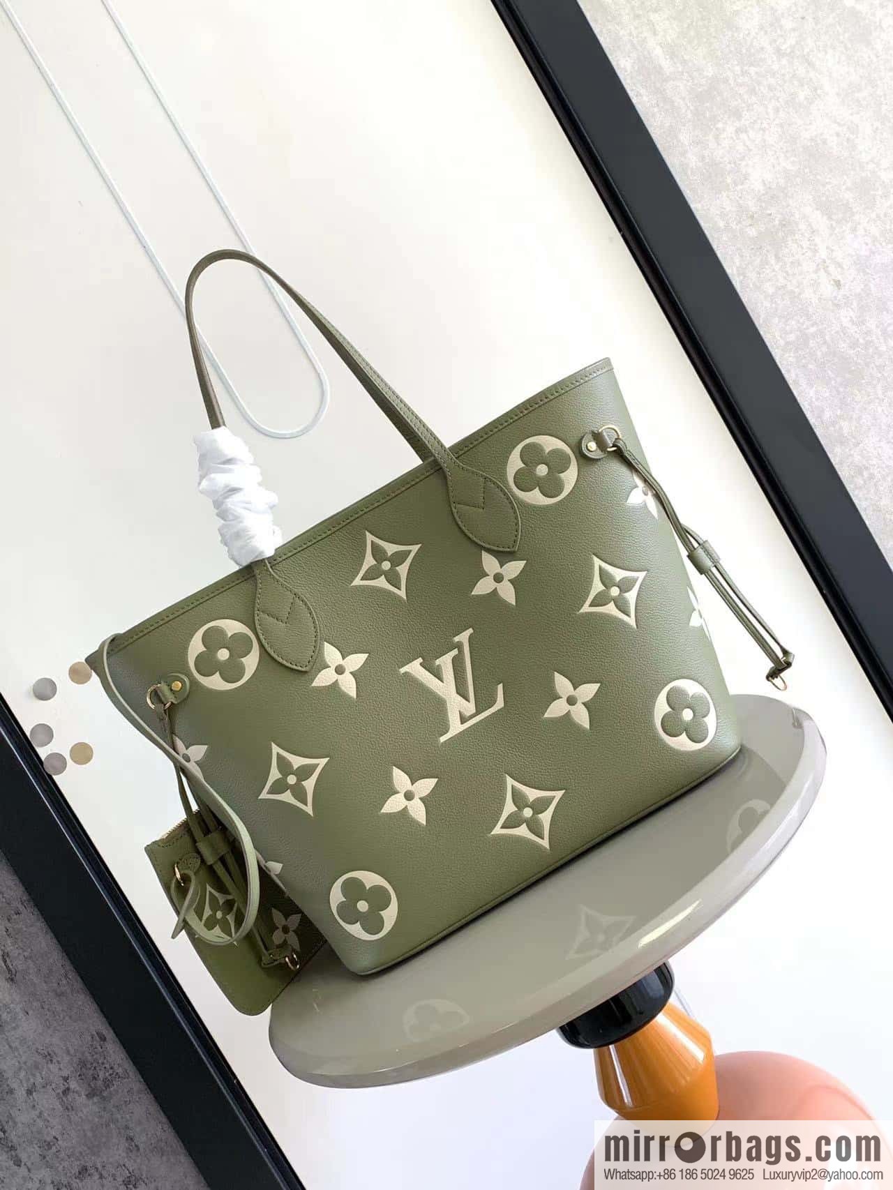 M45686 M45685 Full leather embossed Neverfull medium shopping bag