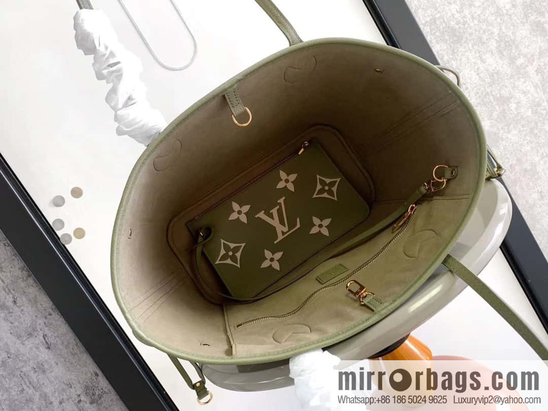 M45686 M45685 Full leather embossed Neverfull medium shopping bag