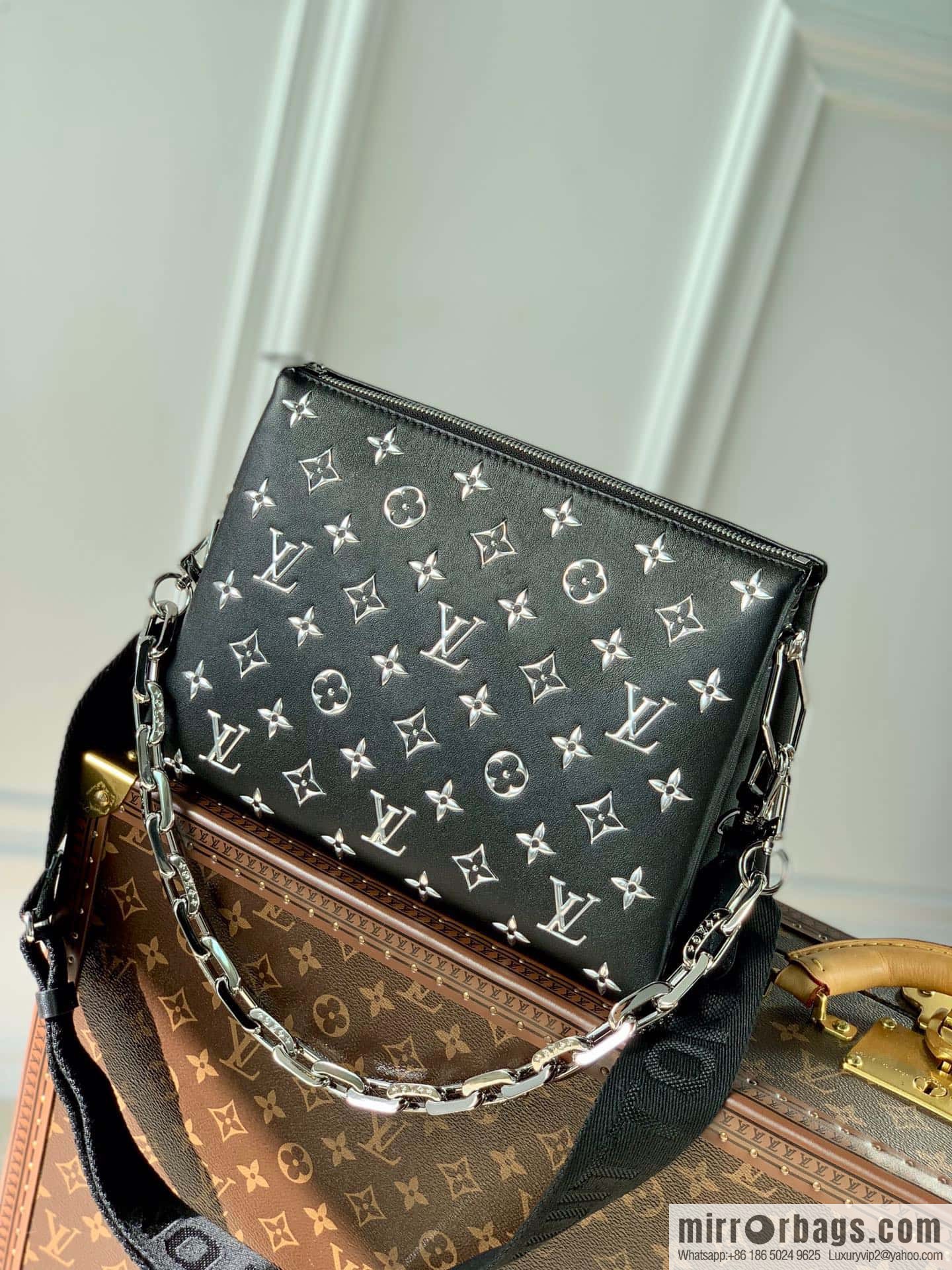 [Coussin Small Handbag] M57791 Vuittamins Capsule Series