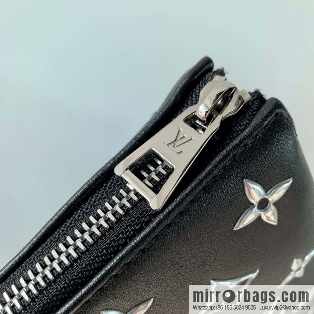 [Coussin Small Handbag] M57791 Vuittamins Capsule Series