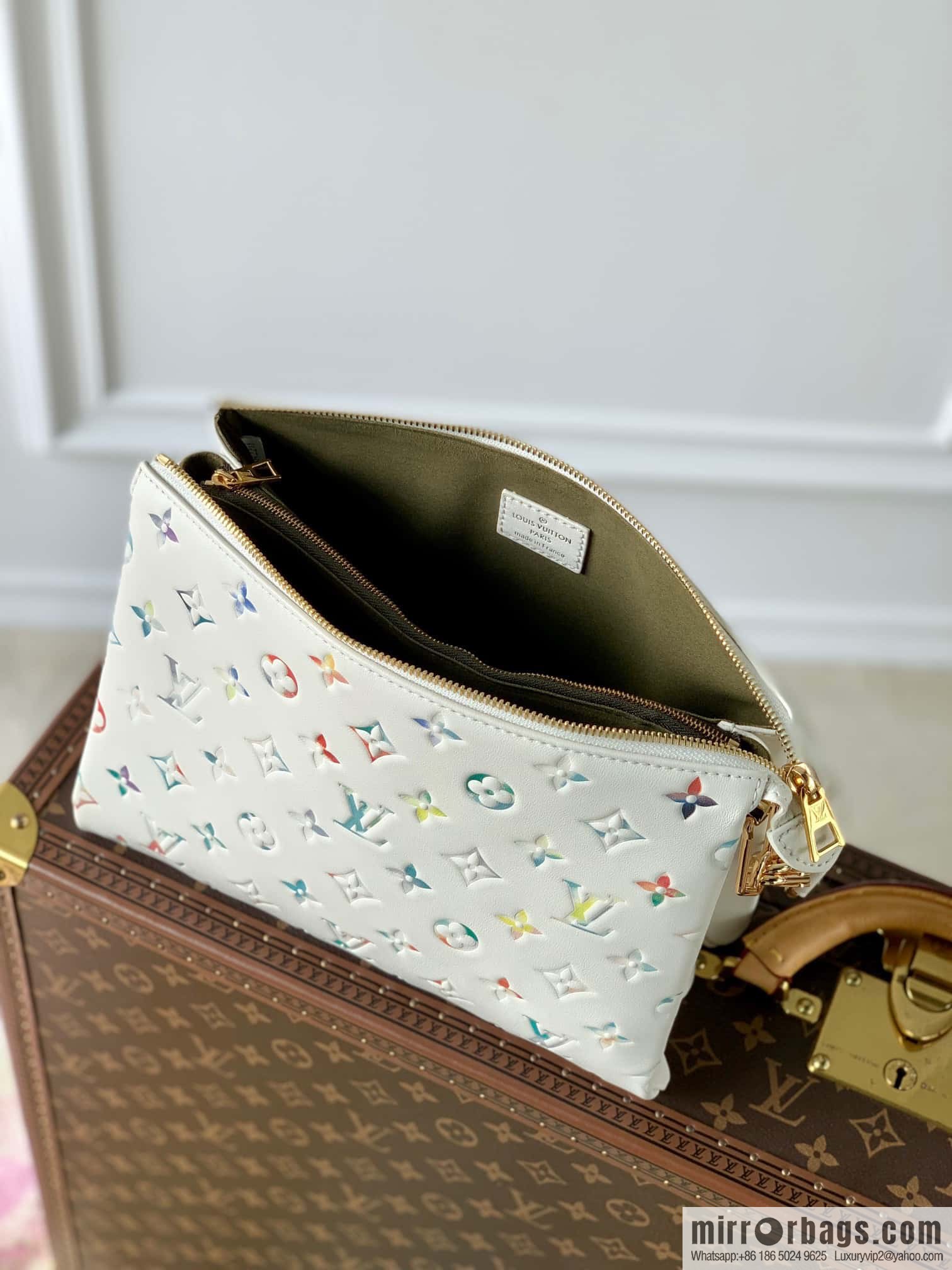 M21209 white printed Coussin small handbag