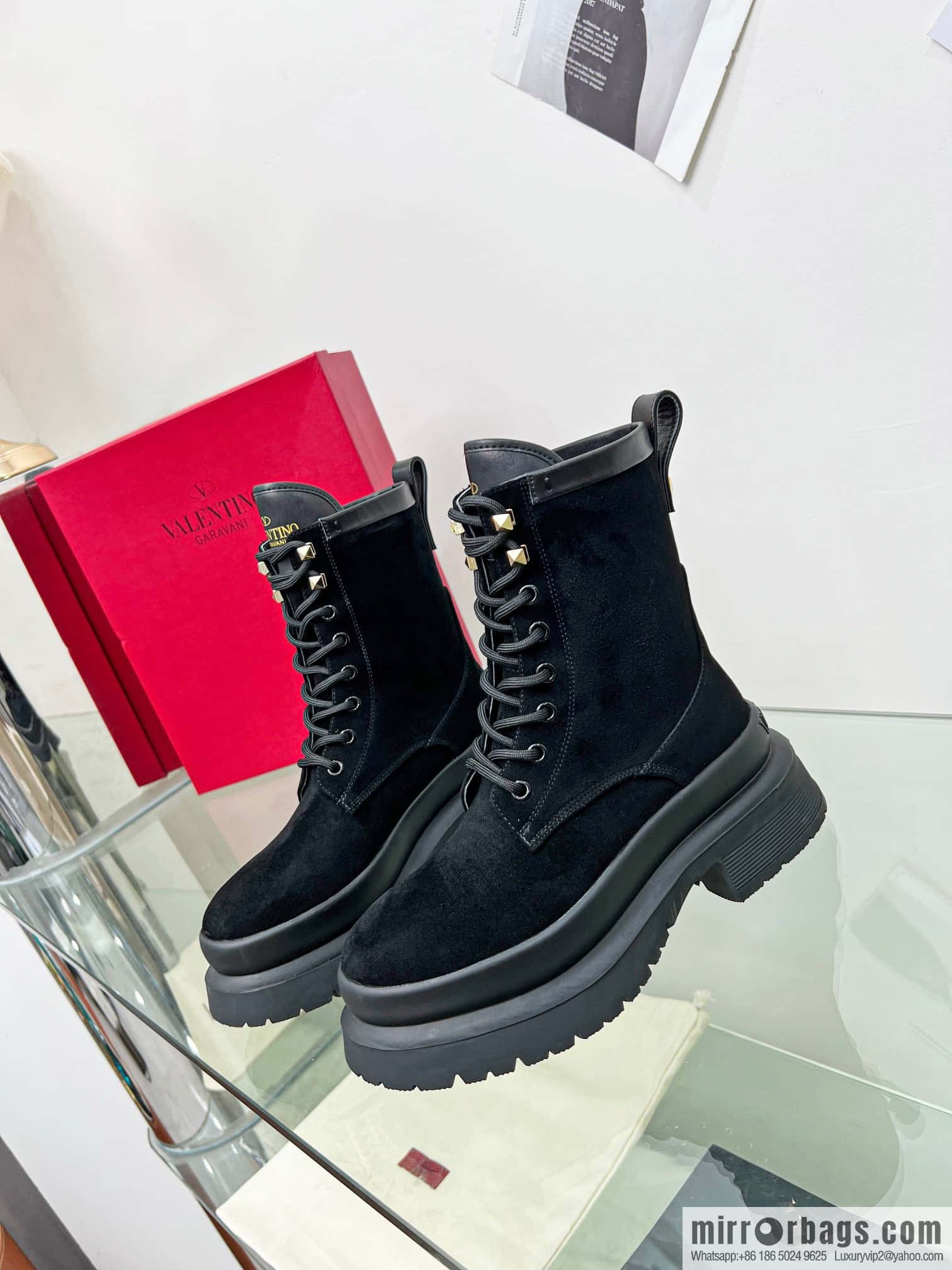 π°π°ππ΄πΏπΈπππΌππ Valentino. Classic Valentino stud boots