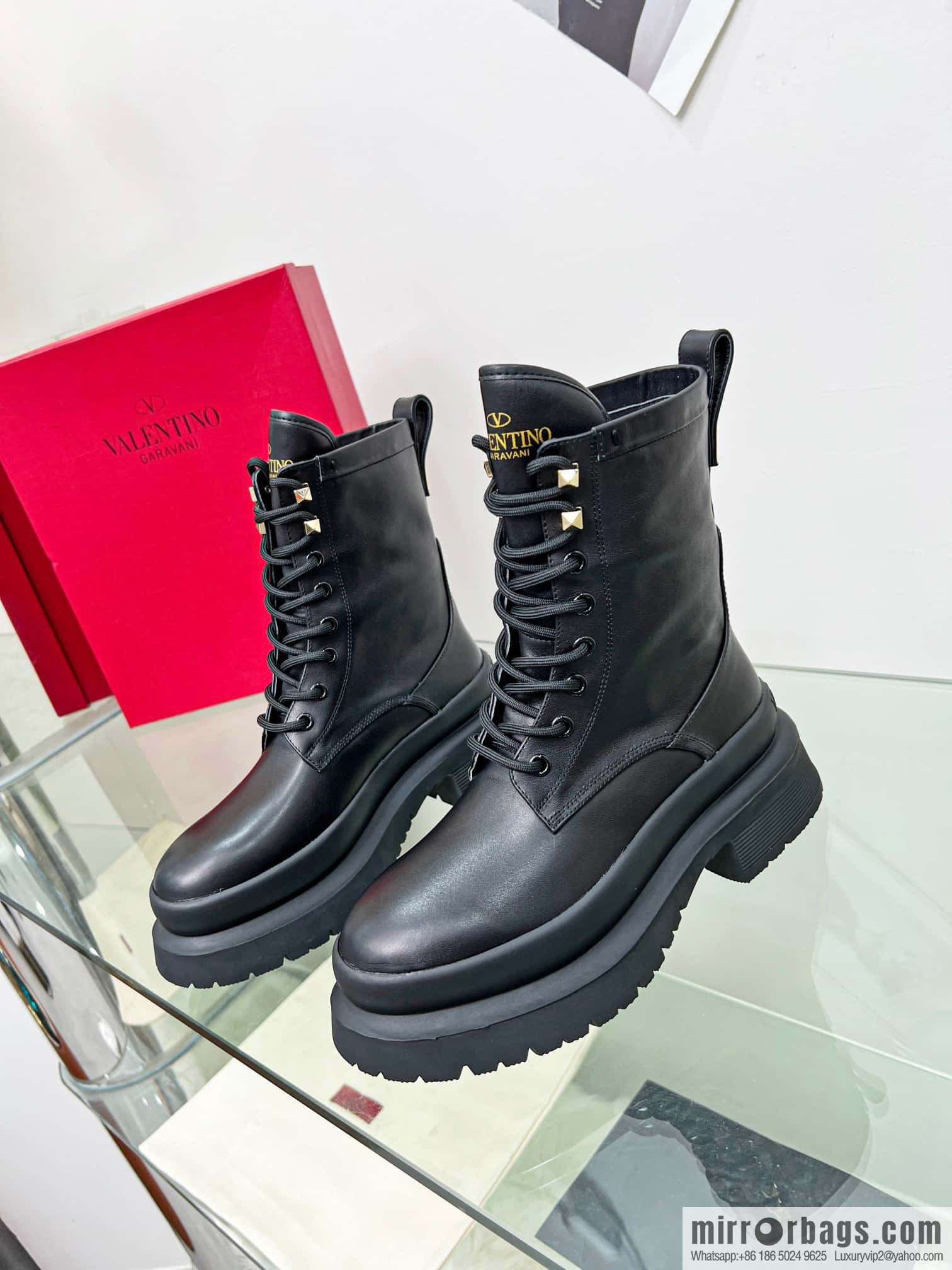 π°π°ππ΄πΏπΈπππΌππ Valentino. Classic Valentino stud boots