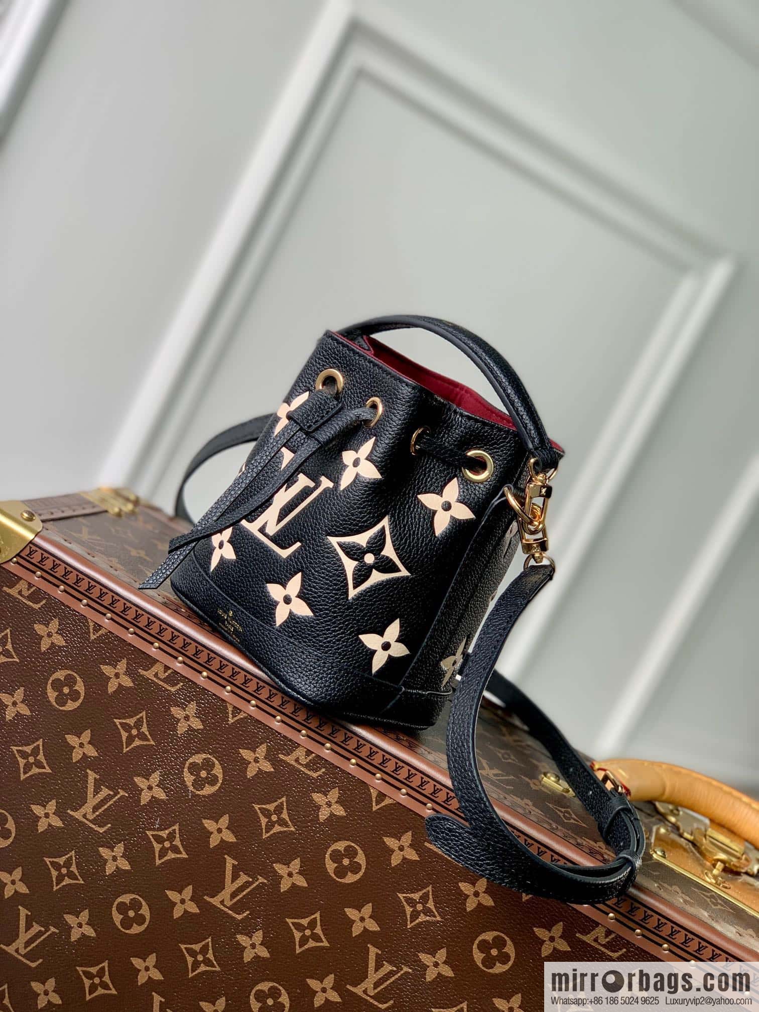 M46291 NANO NO E handbag