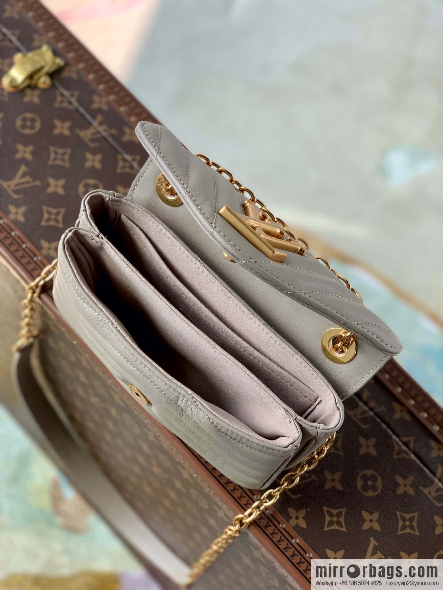 20838New Wave small chain bag M56461 NEW WAVE MULTI-POCHETTE