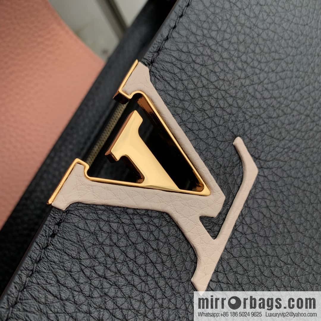 M21689 Capucines small, handbag