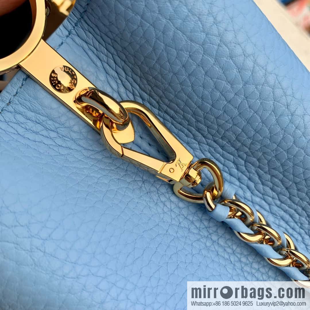 M21887 Capucines small, handbag