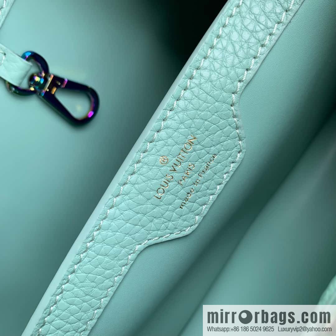 M22055 CAPUCINES medium handbag