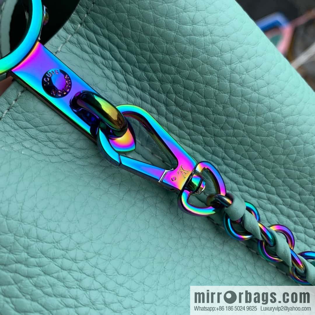 M22055 CAPUCINES small handbag