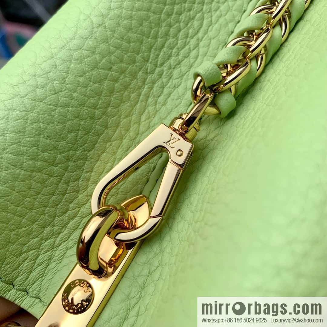 M21689 green with white M22055 CAPUCINES small handbag
