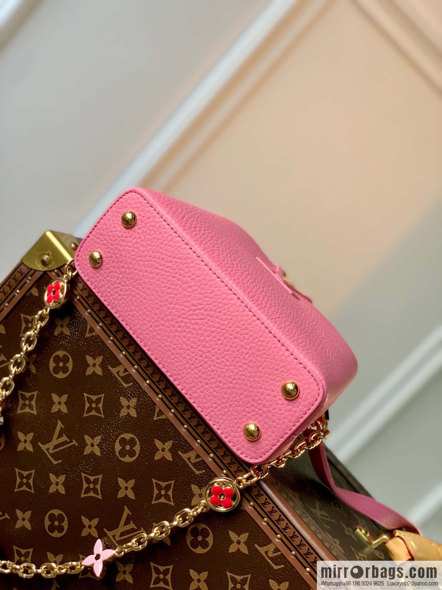 M22375 pink Capucines mini handbag