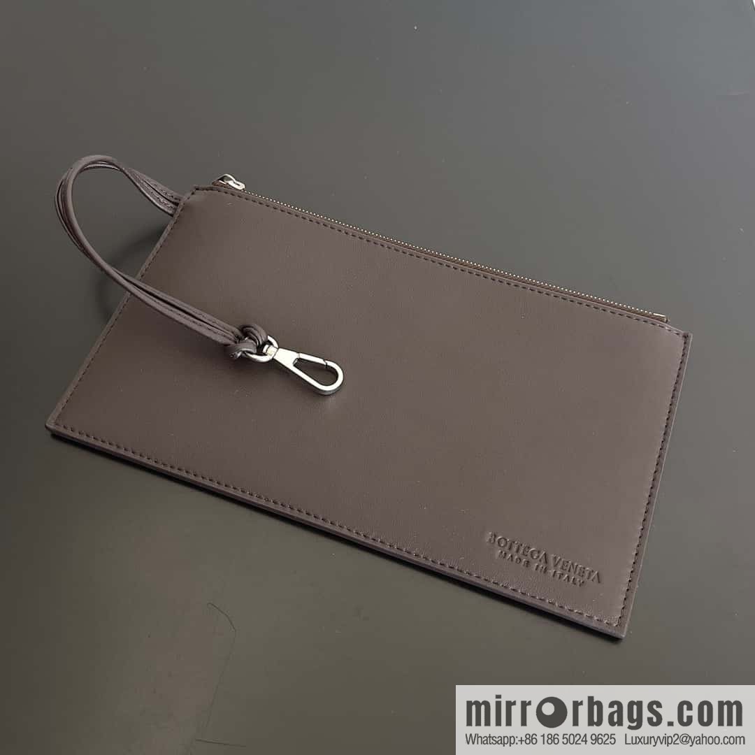 B new Cabat medium shopping bag model number: 755154