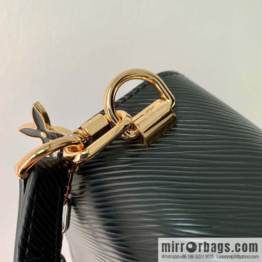 M21026 M21025 TWIST medium handbag