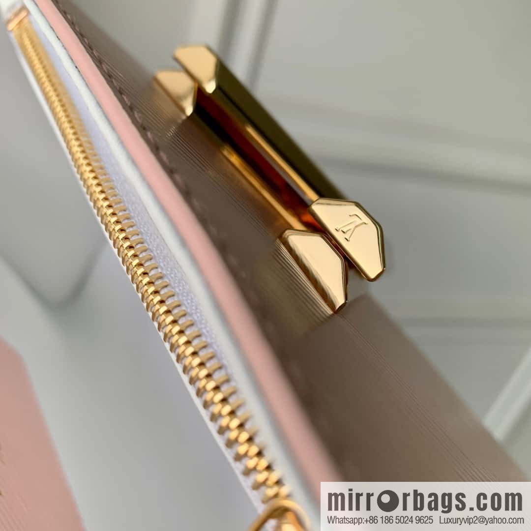 M21027 TWIST Small Handbag