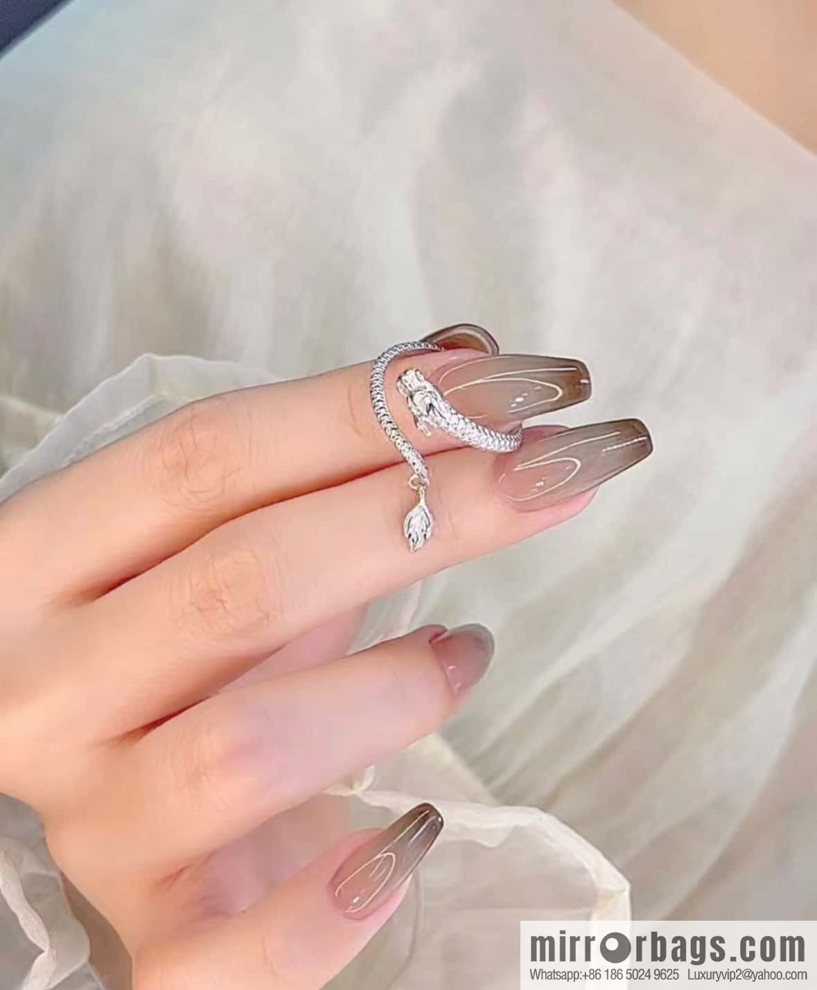 ☀️Chow Tai Fook Dragon Year series Xiaohongshu grass Internet celebrity wind Shenlong wagging tail ring ☀️