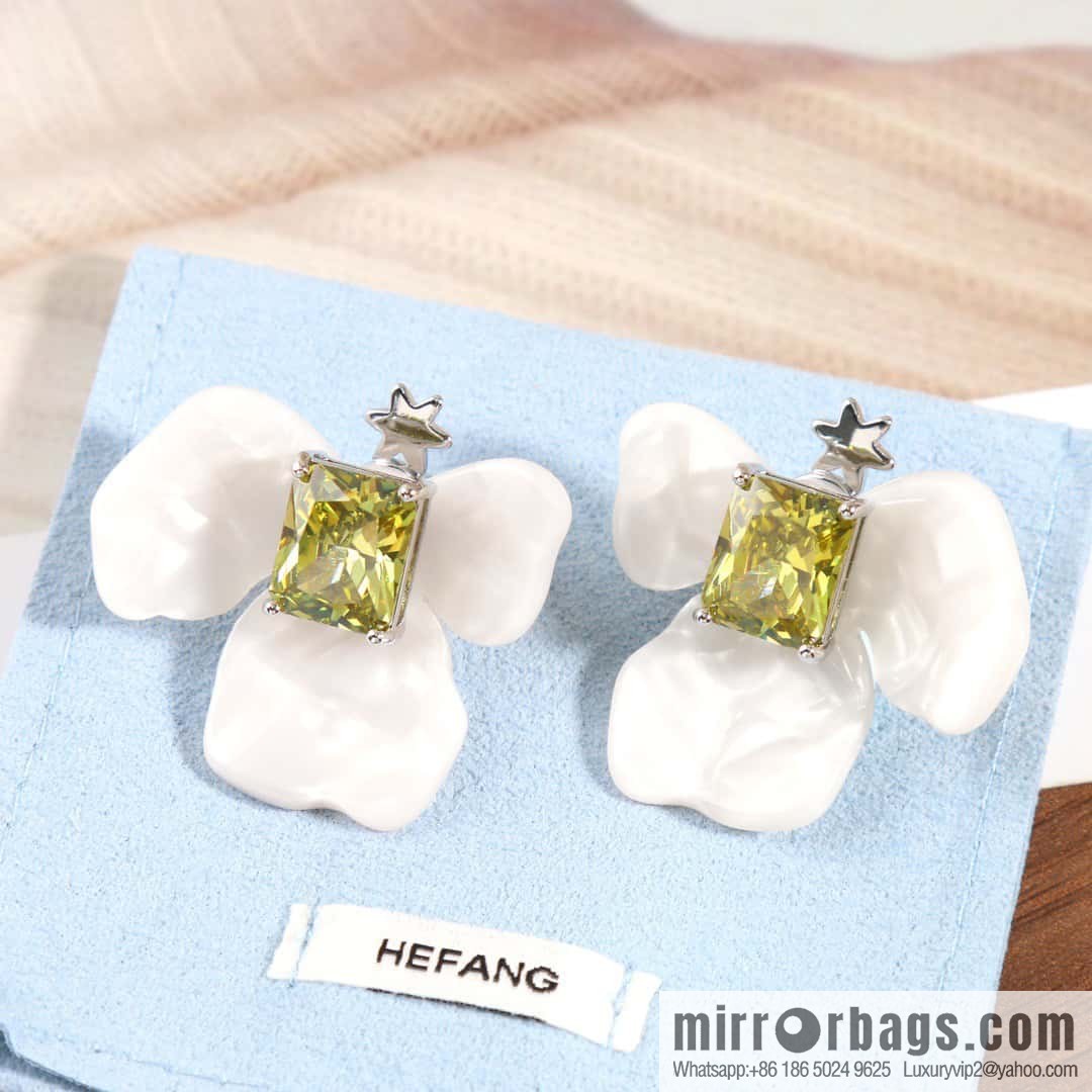 HEFANG He Fang White Iris Sugar Cube Earrings Removable 925 Silver Stud Earrings