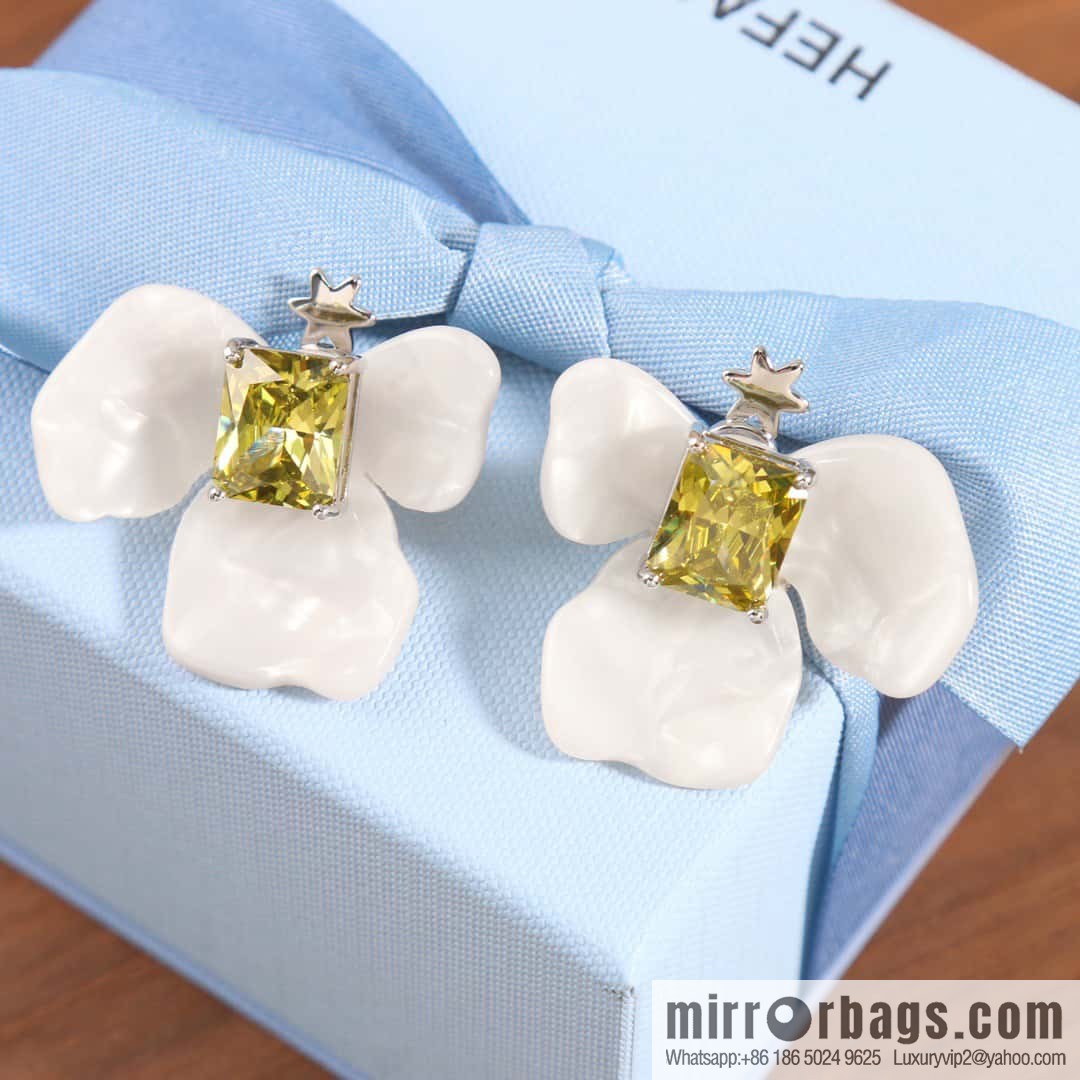 HEFANG He Fang White Iris Sugar Cube Earrings Removable 925 Silver Stud Earrings