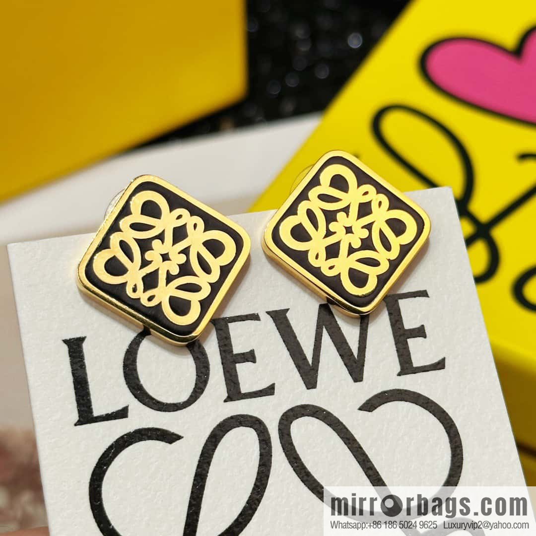 ❤️New Product [Style] LOEWE Square Mooncake Earrings Stud Earrings
