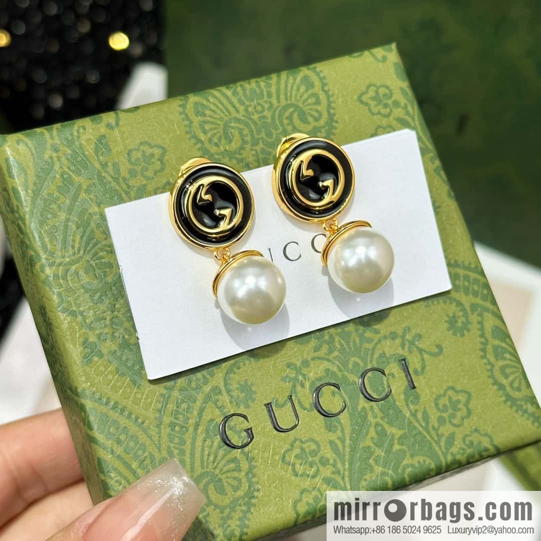 ❗️New ❗️ ☀ new Gucci Gucci double G pearl stud earrings necklace ☀