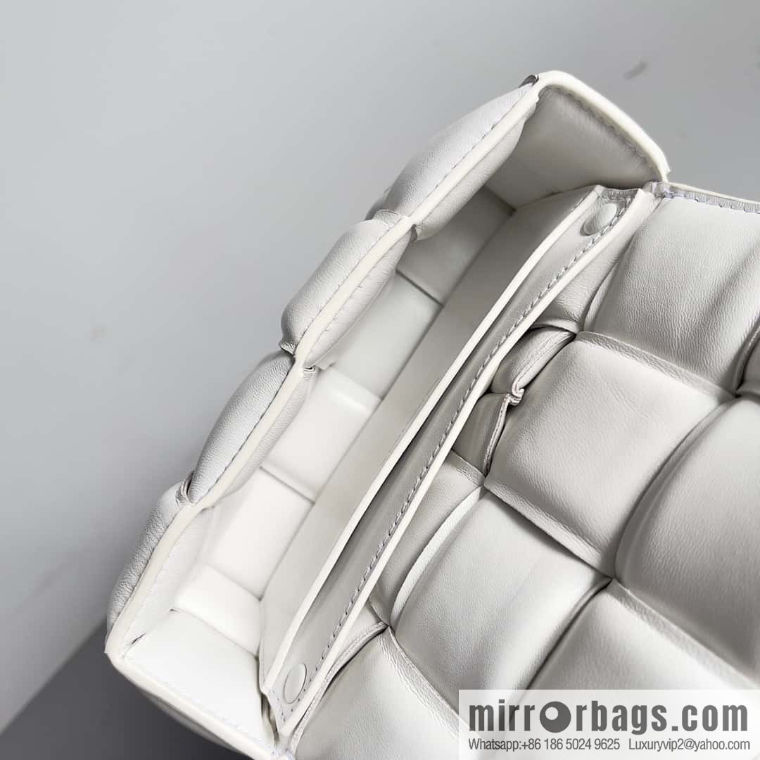 8-Grid cassette Bv new 8-grid cassette Bv new 23-year model number: 710075 white