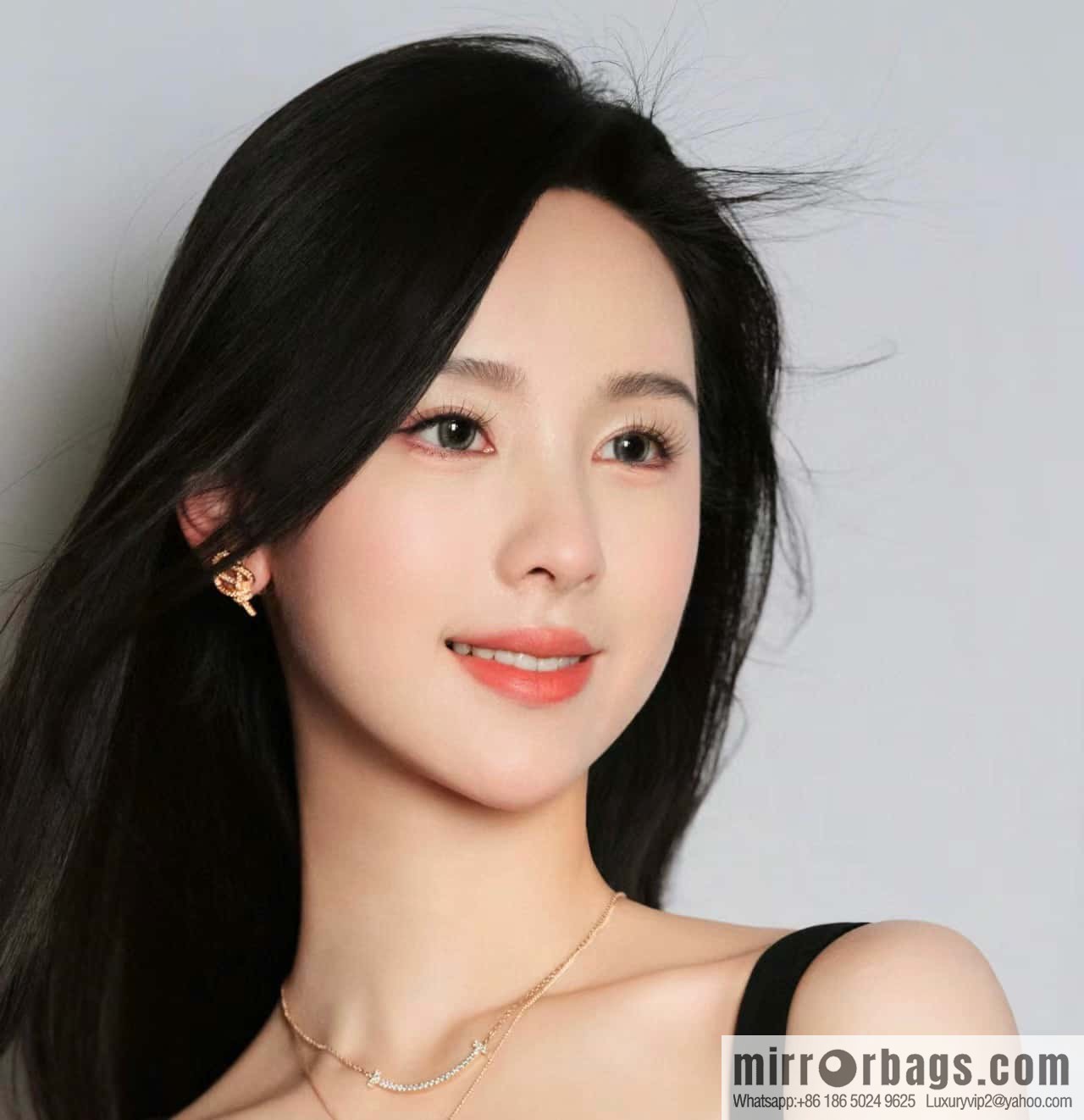 ❗️New ❗️ New ☑️ TIFFANY & Co. Woven full diamond key stud earrings