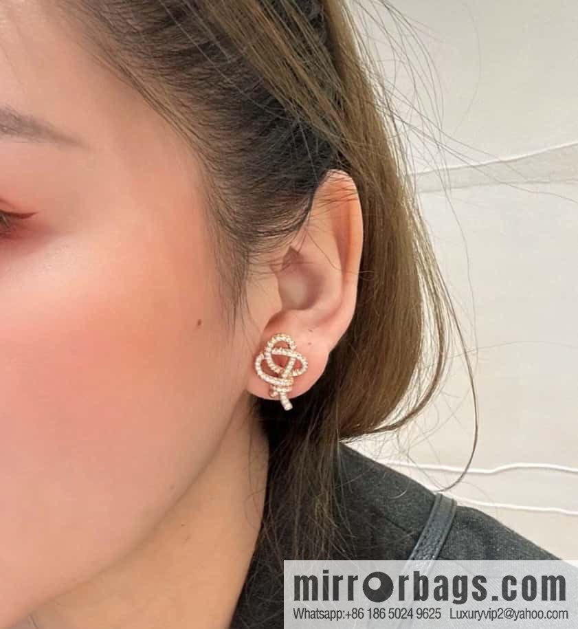 ❗️New ❗️ New ☑️ TIFFANY & Co. Woven full diamond key stud earrings