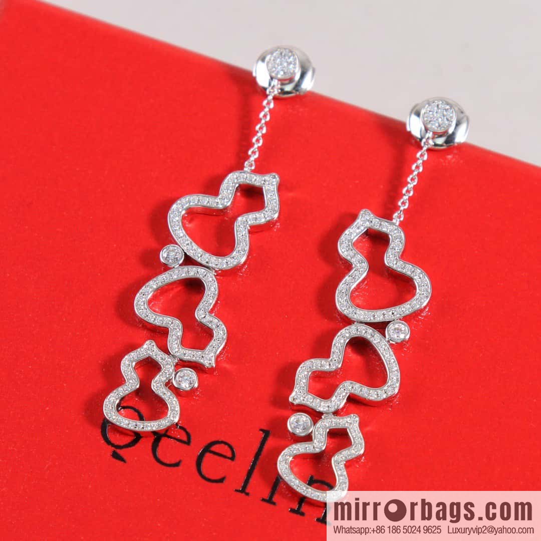 ☀️Qeelin unicorn hollow full diamond stud earrings ☀️