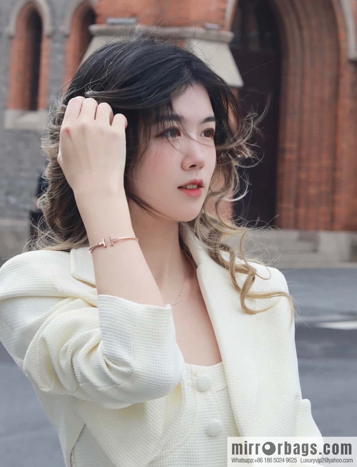 Pink Diamond ☀️ Tiffany & co, Classic T Series, Turquoise Rose Gold Double T Bracelet with Diamonds ☀️