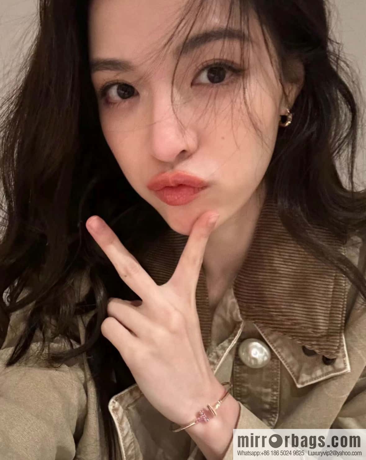 Pink Diamond ☀️ Tiffany & co, Classic T Series, Turquoise Rose Gold Double T Bracelet with Diamonds ☀️