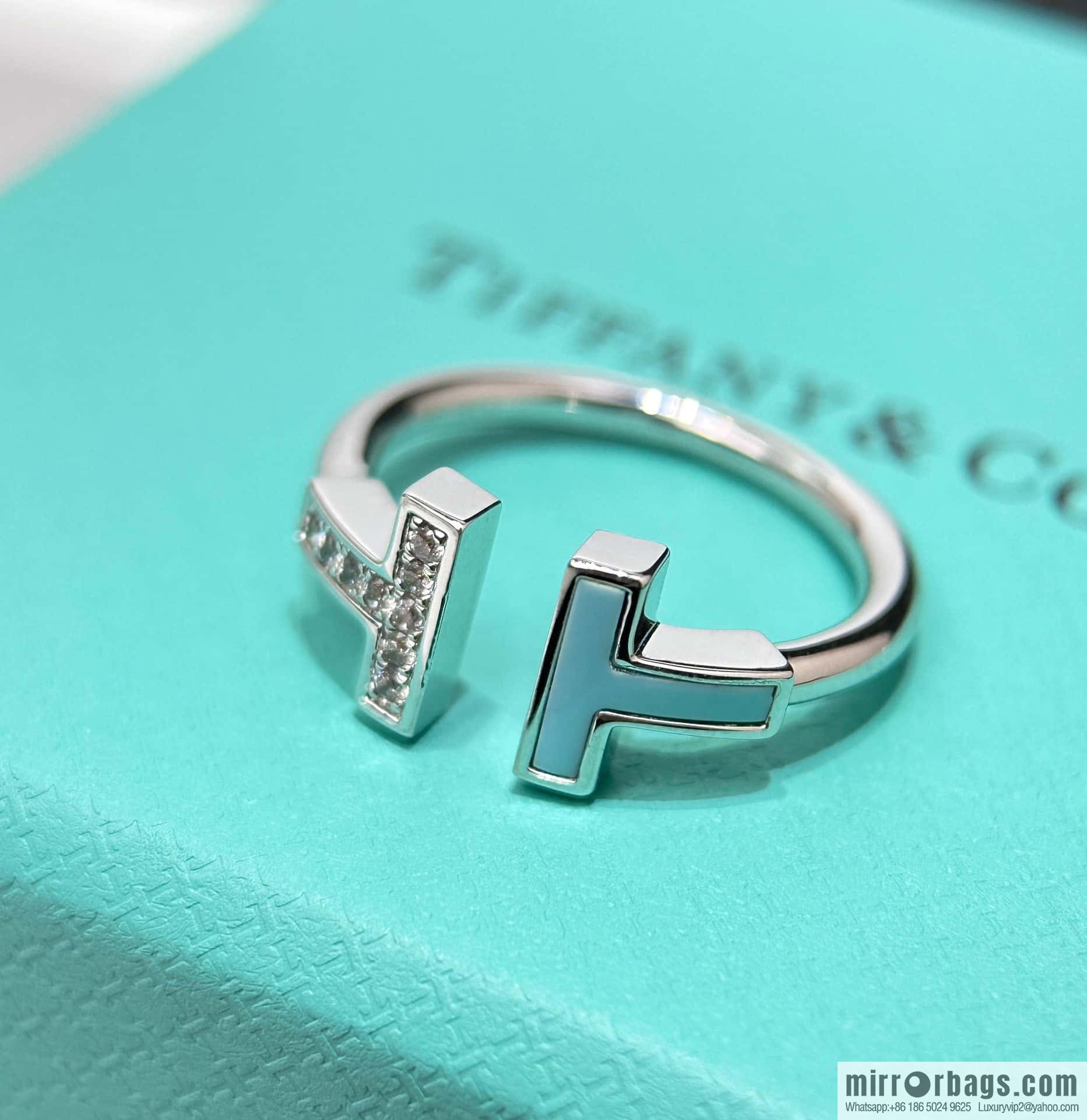 ☀️Tiffany & co Tiffany, Classic T-Series, Turquoise Silver Double T-Ring with Diamonds ☀️