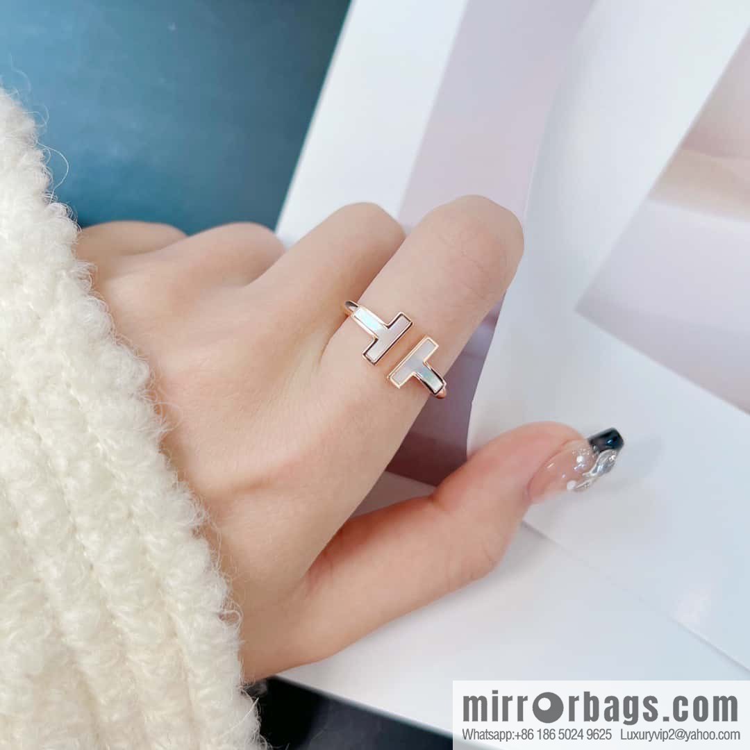 ☀️Tiffany & co Tiffany, classic T series, white shell belt diamond rose gold double T ring ☀️