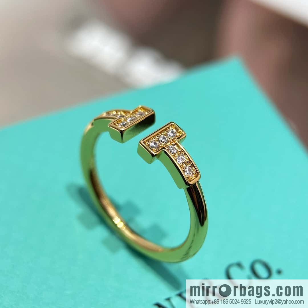 (3 Diamonds) ☀️ Tiffany & Co, Classic T Series 3 Diamond Double T Ring ☀️