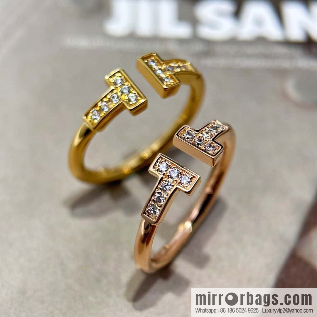 (3 Diamonds) ☀️ Tiffany & Co, Classic T Series 3 Diamond Double T Ring ☀️