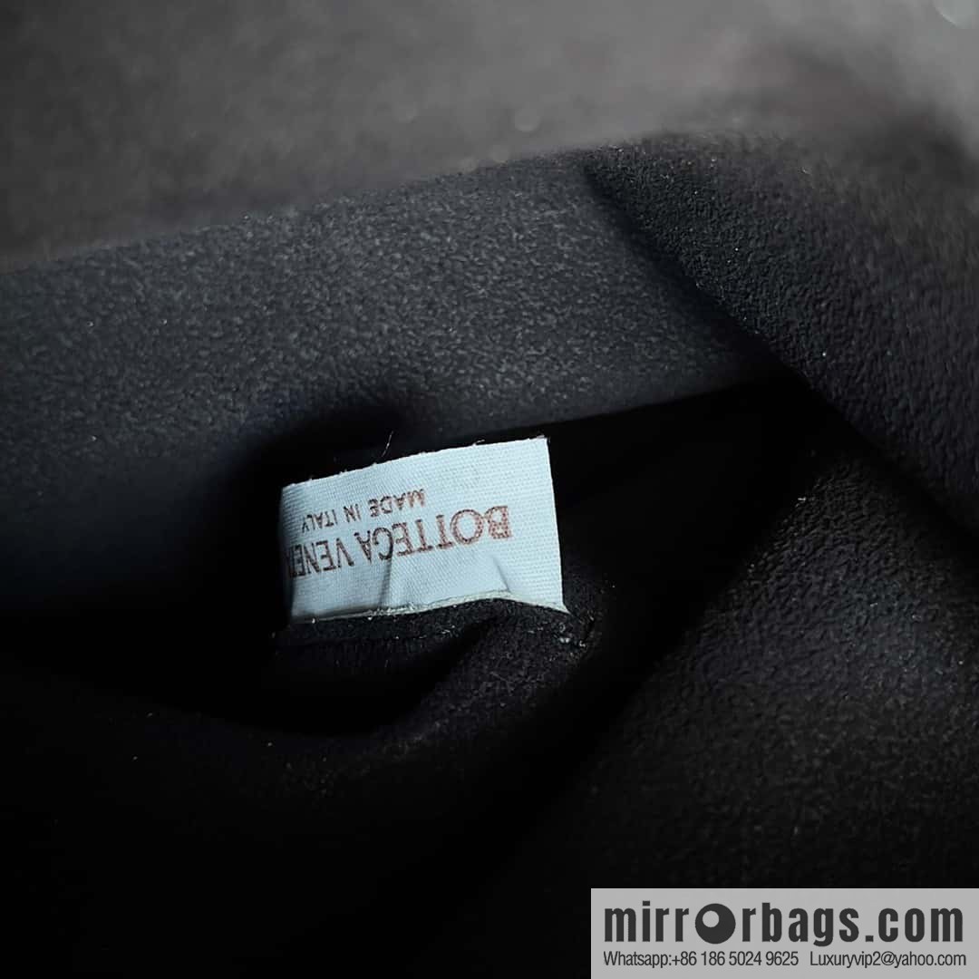 Large~ BV new woven backpack model number: 730732 space blue