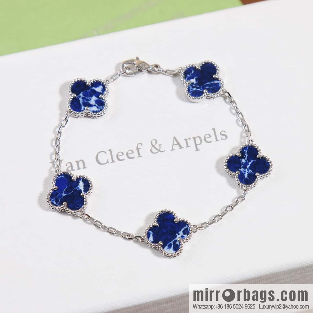 Van Cleef & Arpels Peter Stone Five Flowers Bracelet