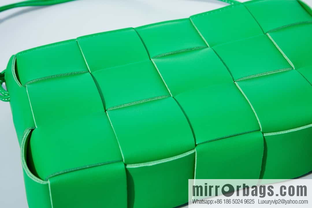 #BV 2023 Cassette Strap Underarm Bag, Model: 730543 Model 80846 Grass Green